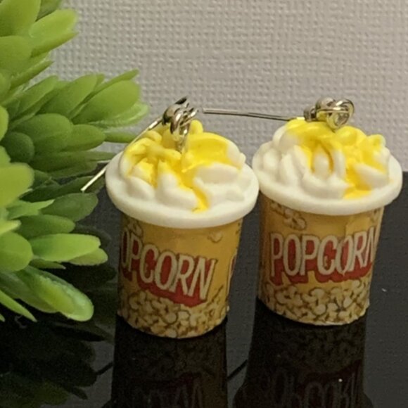 Popcorn Earring, Funny Food Earring, Gift Idea, Food Jewelry, Movie Earring - Picture 3 of 8